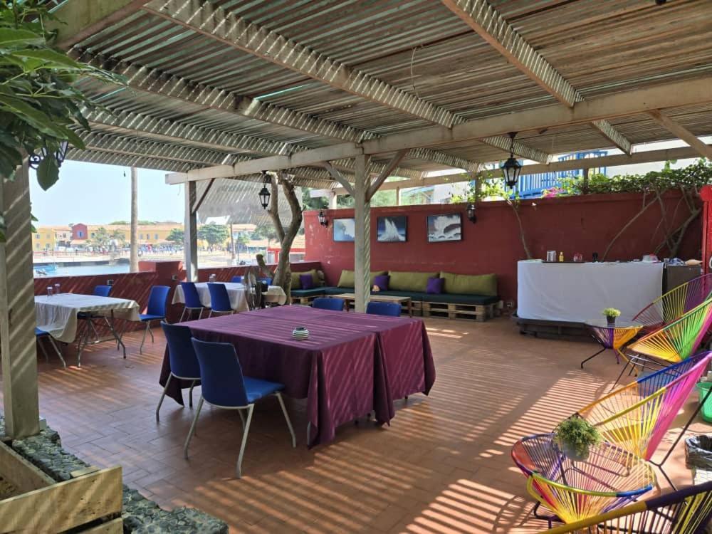 Chez Olivier - Chambre vue mer Gorée Extérieur photo